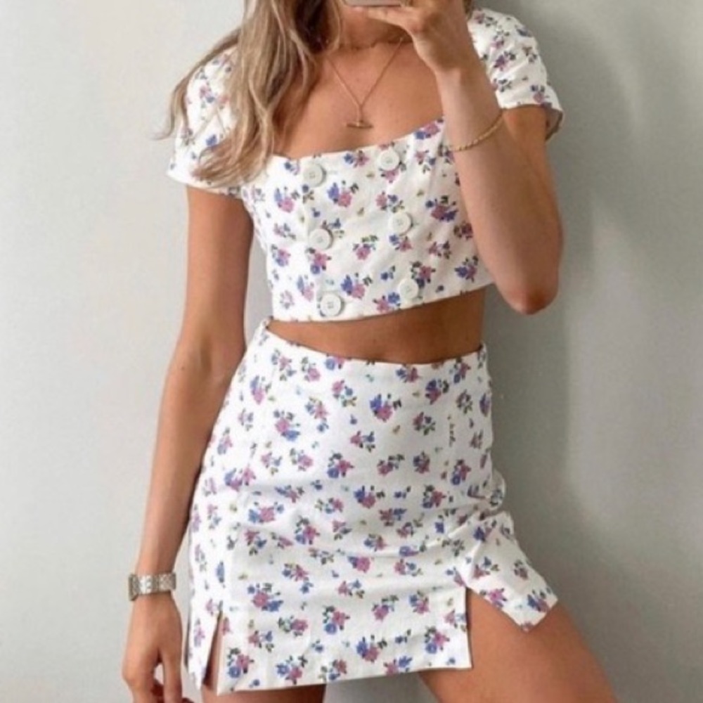 NWT Zara matching skirt and top floral set- XS